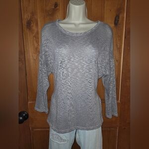 Heather Gray Lightweight 3/4 Sleeve Top